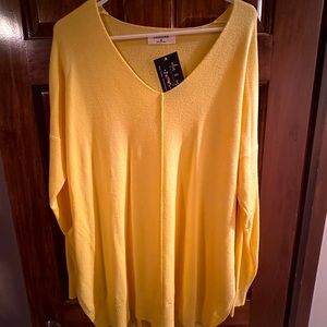 NWT Zenana Yellow Oversized Sweater Women’s medium